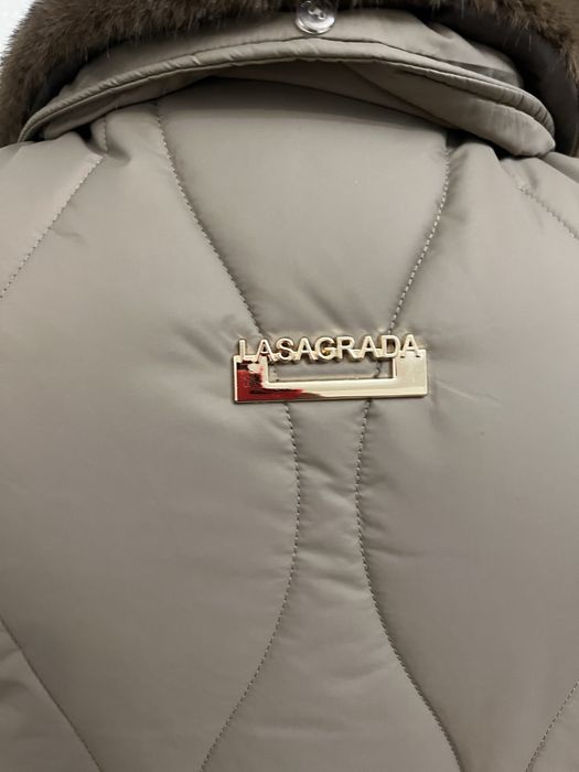 Продам куртку женскую