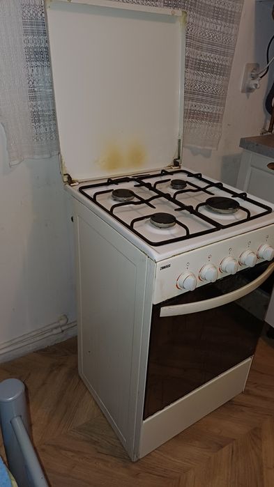 Aragaz Zanussi în stare bună