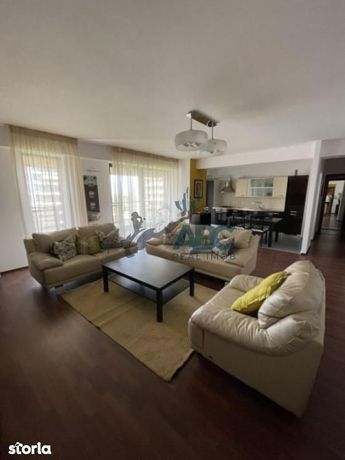 Apartament 3 camere in Central Park Residence