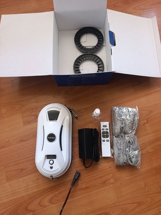 Робот за чистене на прозорци