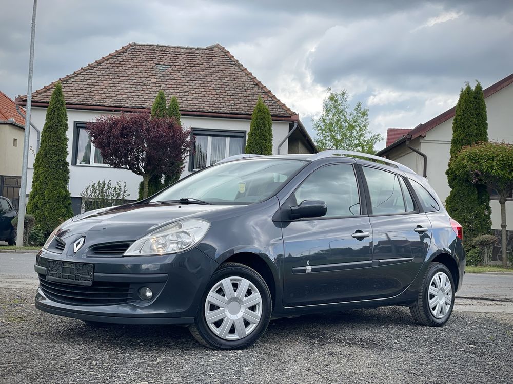 Renault Clio GrandTour 1.2 benzina 2009 - Stare f buna !