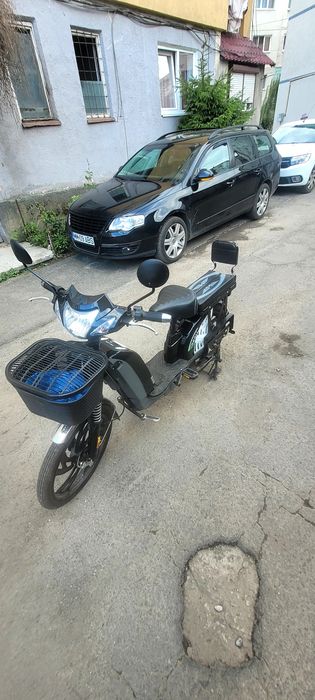 Vând scuter electric geeli util 2