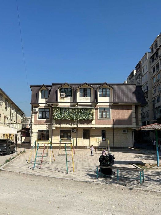 Продажа! 2/3/3 ул. Риштон. Массив Карасу 6. Базарчик. 39м2. С мебелью