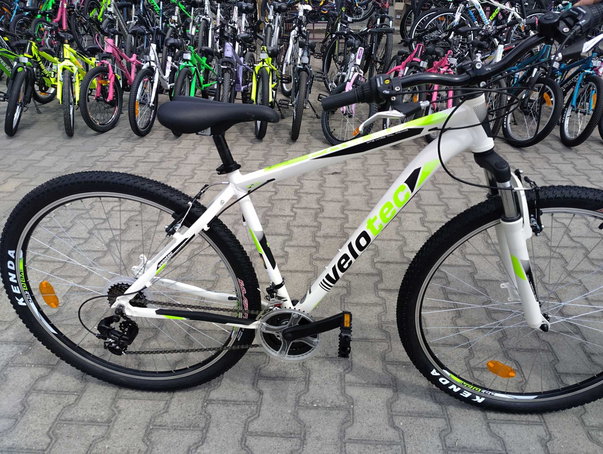 SPRINT Алуминиев велосипед 29" Velotec PRO бял/зелен