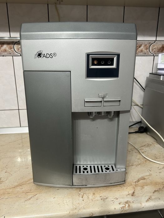 Dozator de apa rece si calda