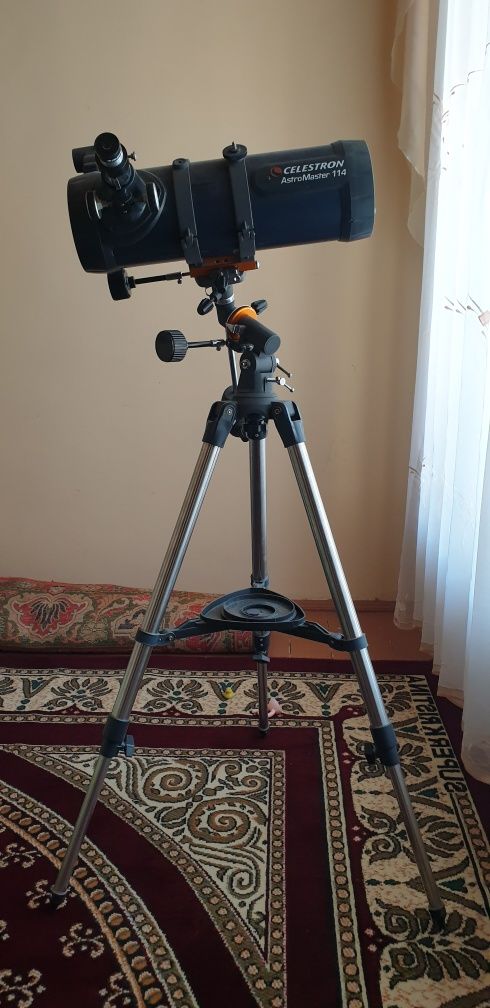 Celestron Astromaster 114 EQ телескоп
