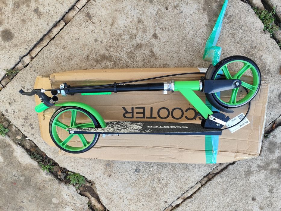 Trotinetă nefolosită