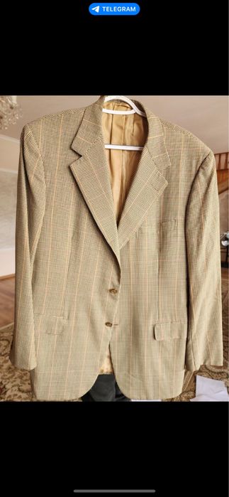 Продам костюм фирмы Бриони