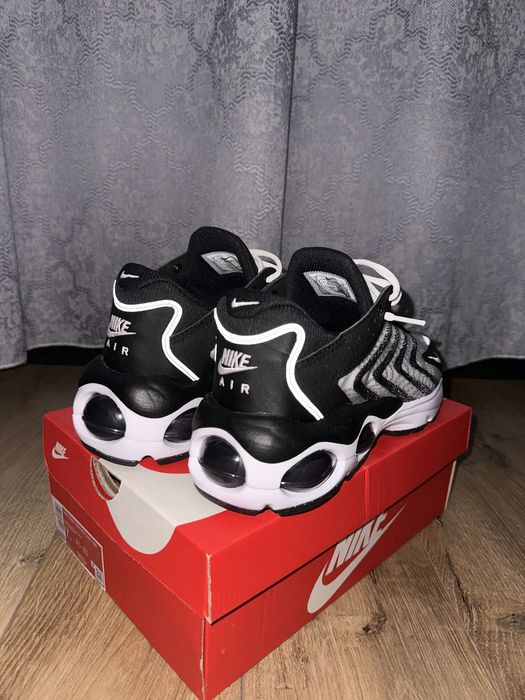 nike tw reflective