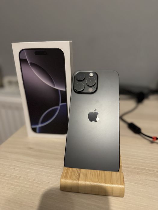 Vand/schimb iPhone 16 PRO MAX ( FACTURA+GARANTIE)