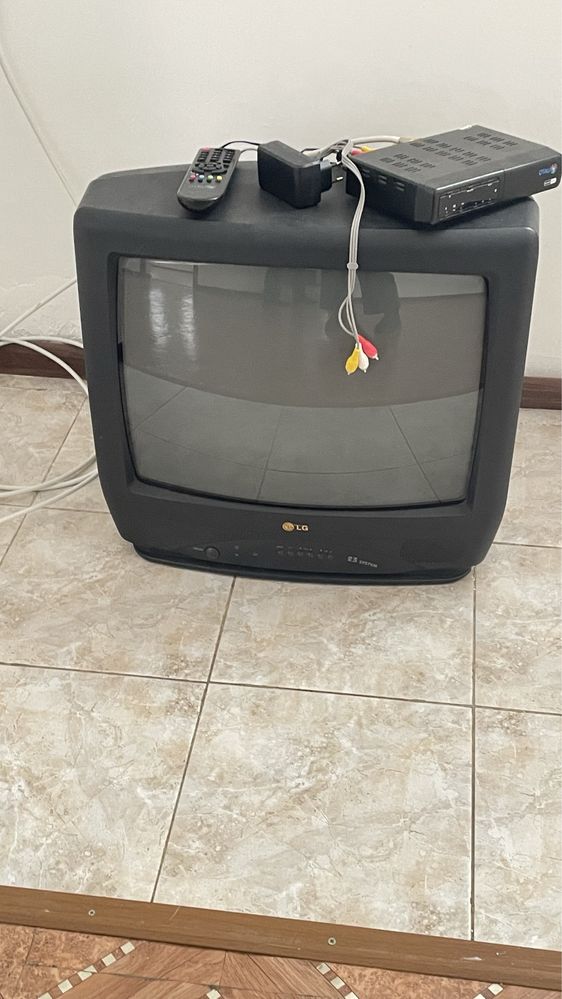 телевизор старый