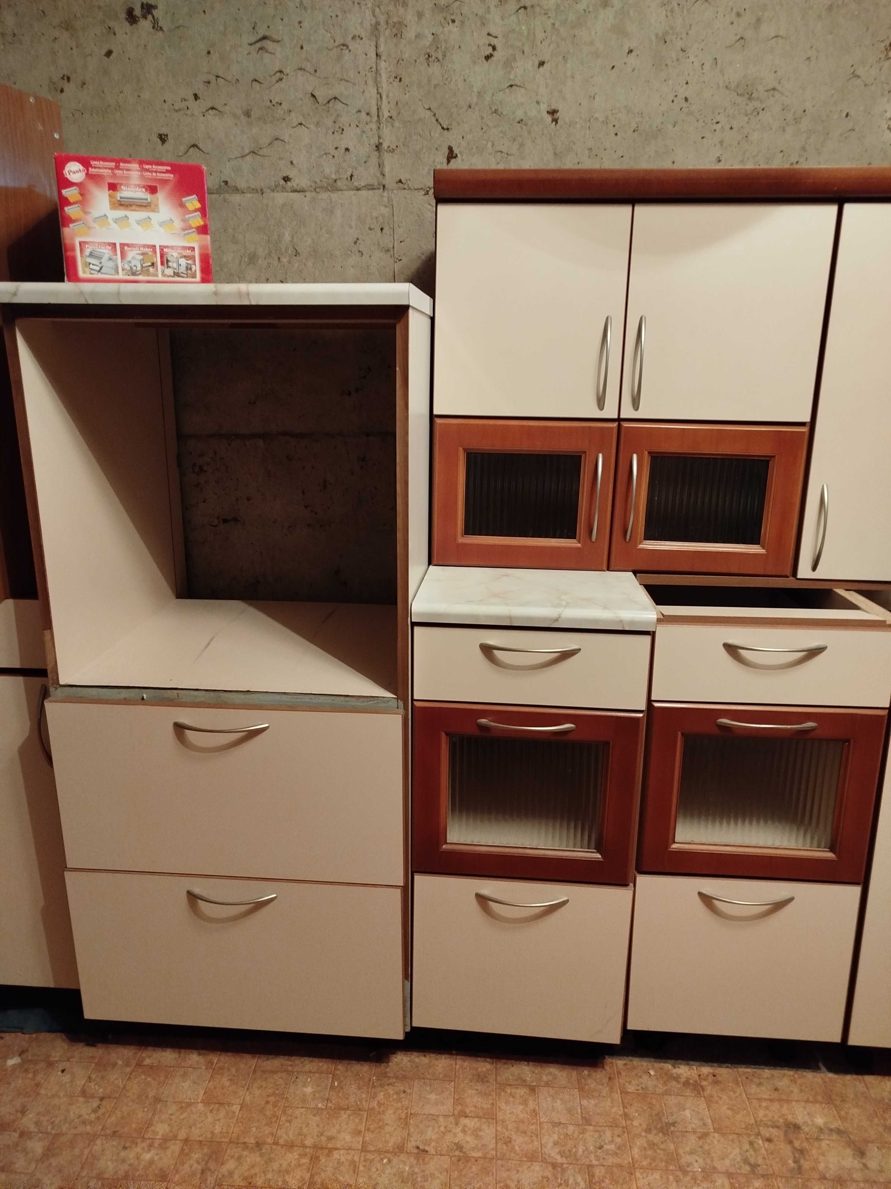 Кухня mdf (правена е по поръчка)