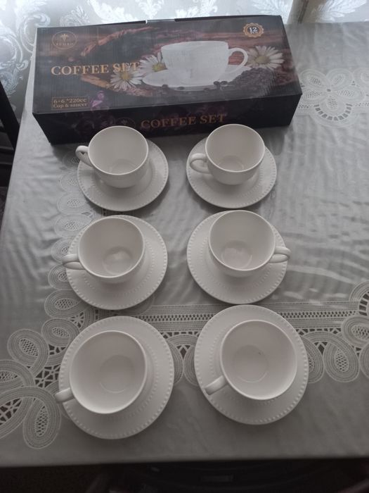 Продам новый чайный сервиз на 6 персон.