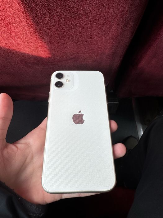 Iphone 11 в отличном состояние