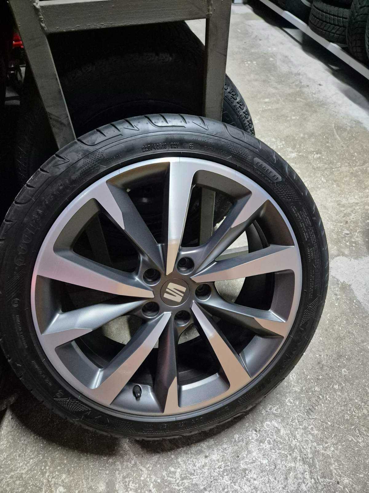 Оригинални джанти с гуми за SEAT LEON FR  225/40 R18 92Y