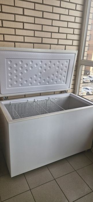 Продается морозильная камера на запчасти.