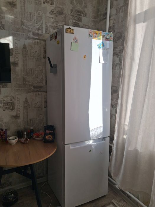 Продам холодильник