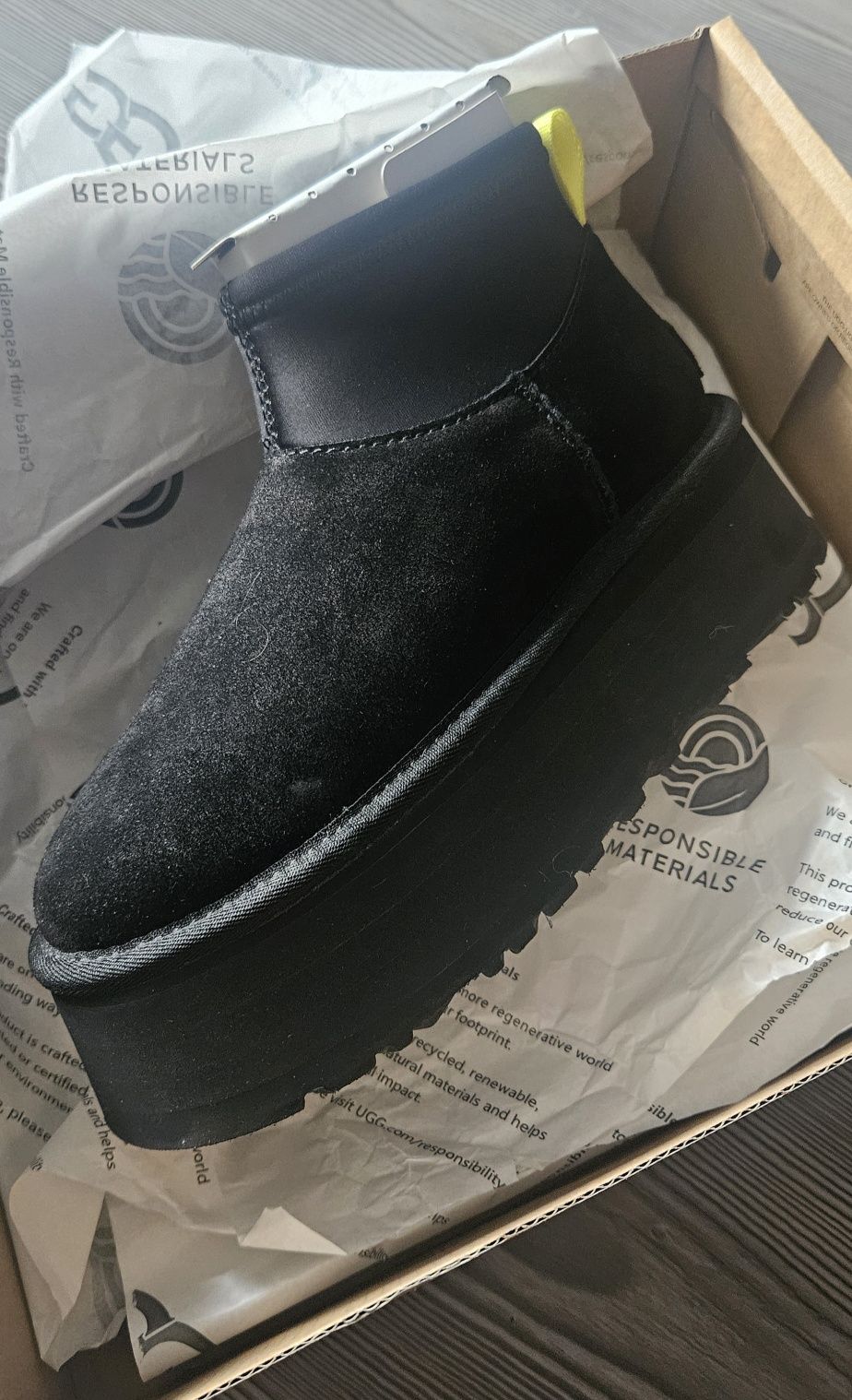 Оргинални Боти UGG Classic Mini Dipper
