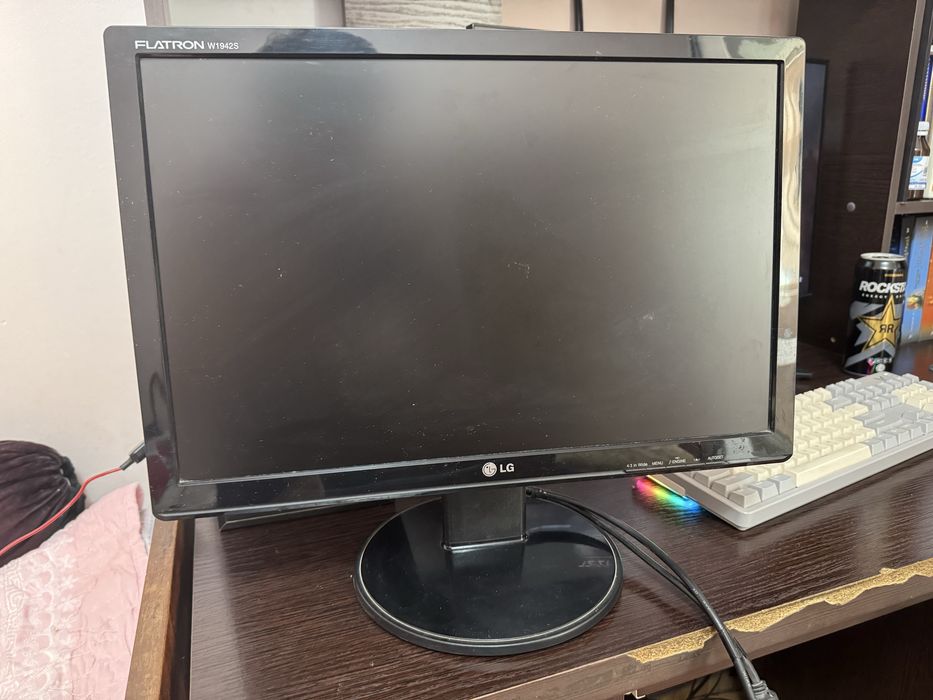 LG monitor - Flatron W1942S - 19talik