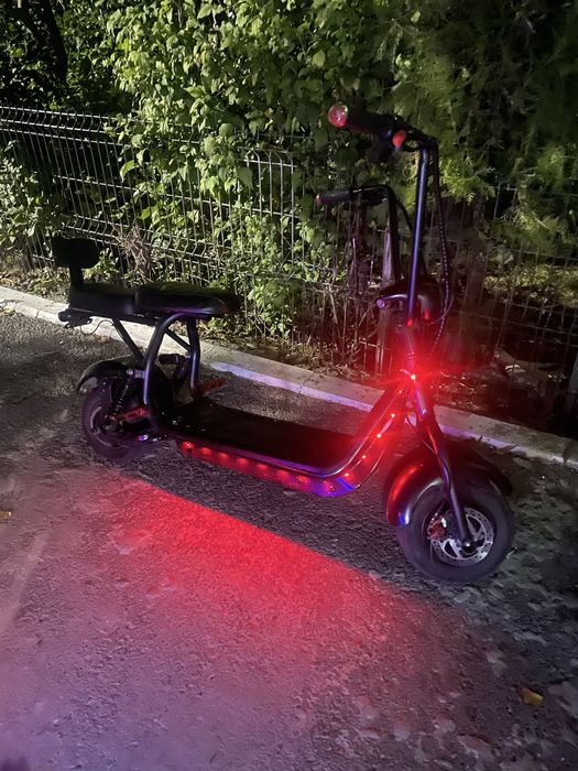 vand sau schimb scuter electric