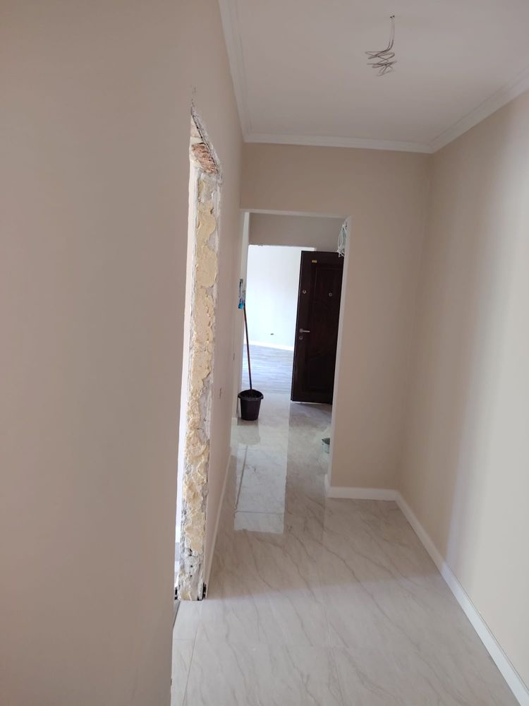Apartament 3 camere / ap Patriei ./Berceni /  et 2 .Renovare Totala .