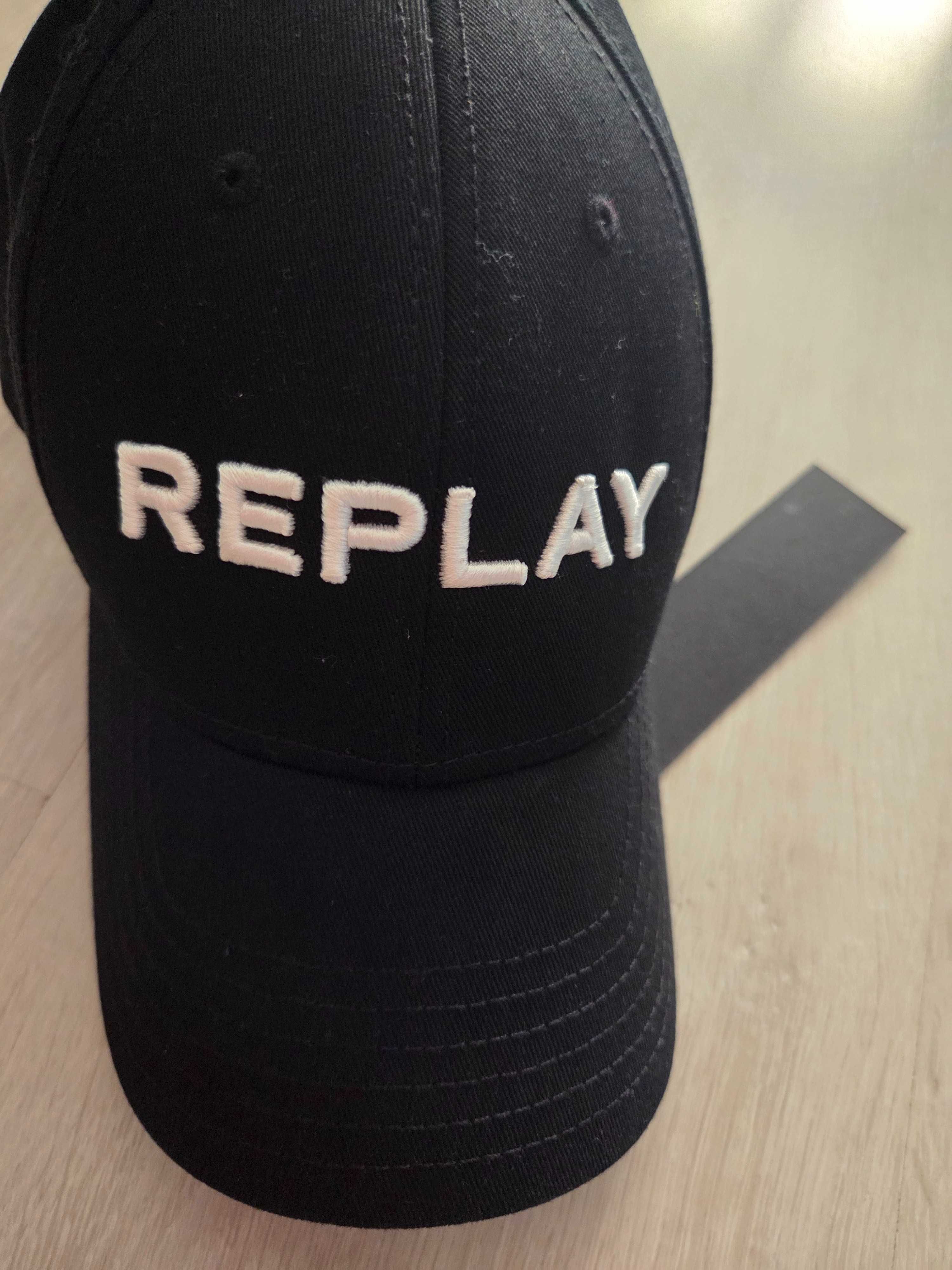 Шапка с козирка  Replay