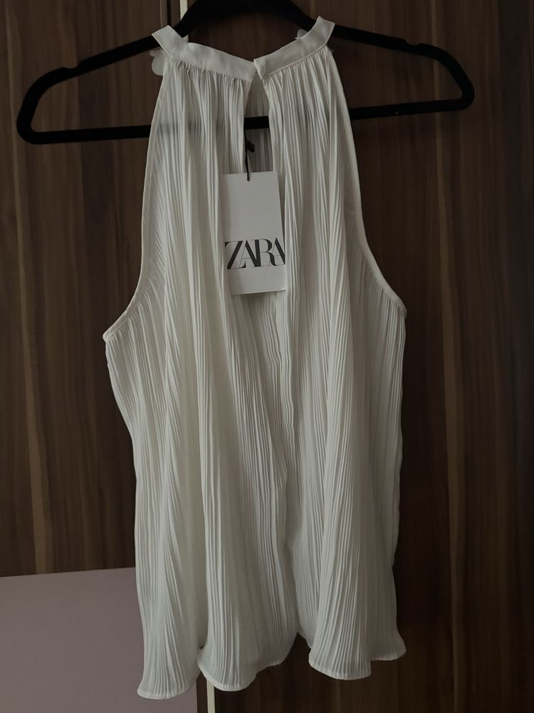 Бял топ Zara