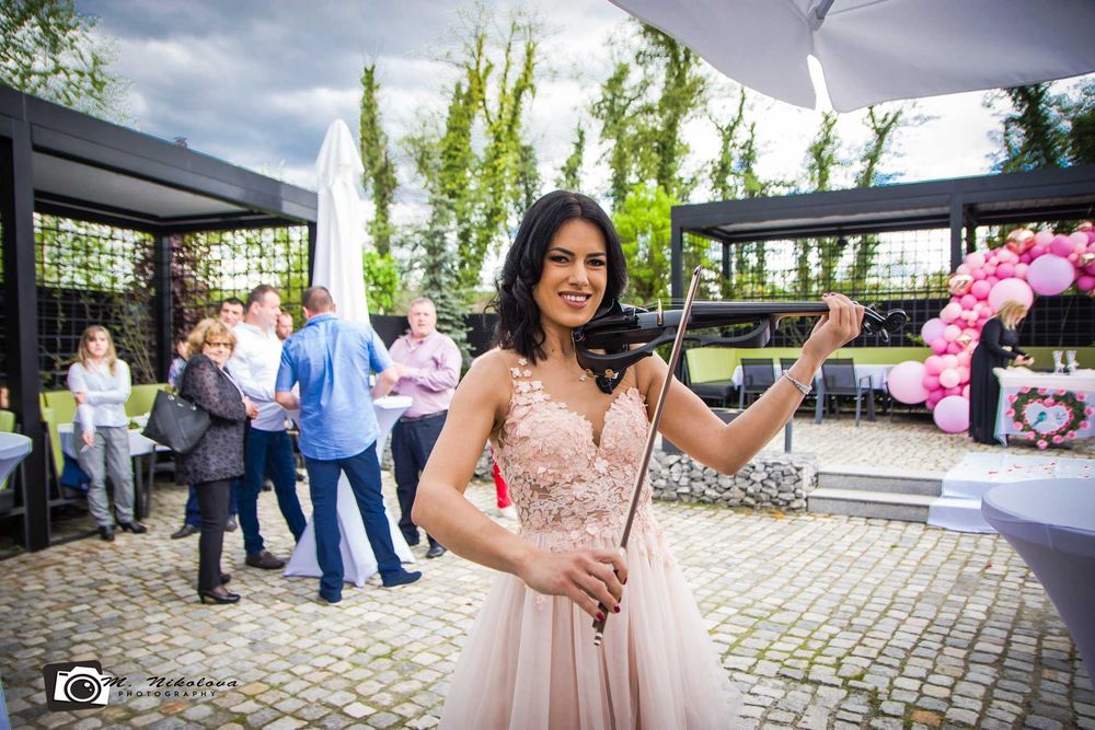 Професионален фотограф на достъпни цени. Дрон. Сватба, Абитур. Бал