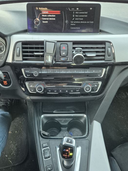 Dezmembrez Bmw 316i F30 Pack M /piese