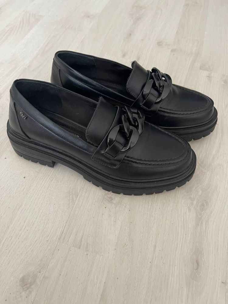Кожаные лоферы Nine west