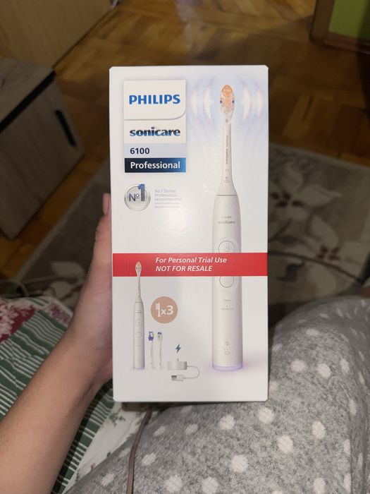 Periuta de dinti Philips Sonicare 6100