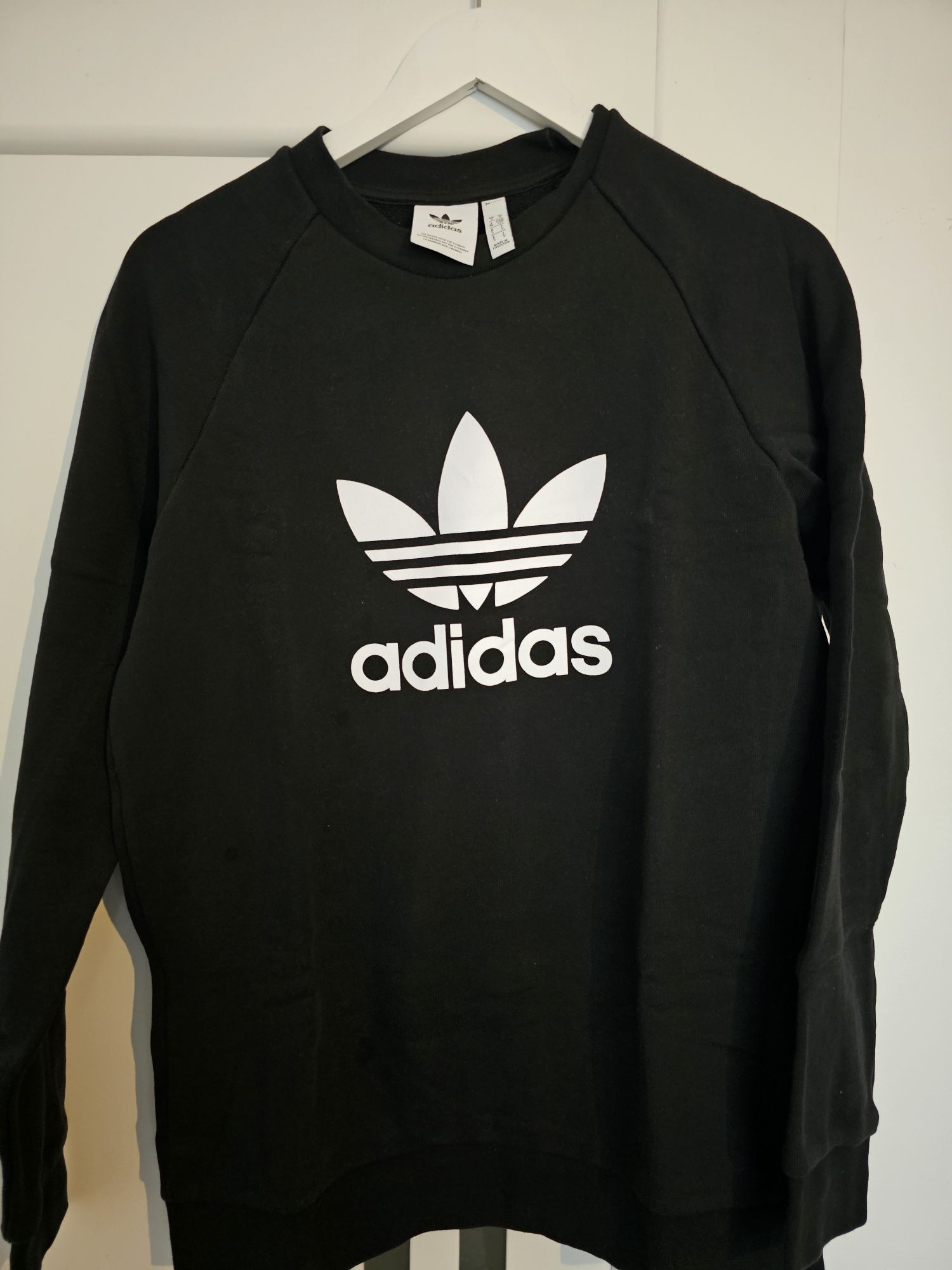 Zara, Adidas, Hummel