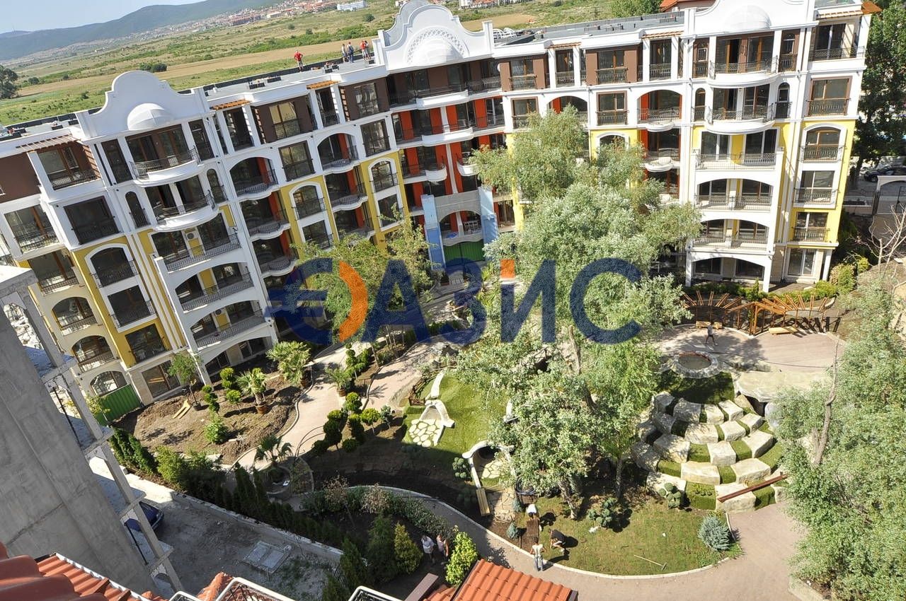 Продава се Двустаен апартамент в к.к. Слънчев бряг - 48 кв.м за 1386 €/кв.м - Снимка #9