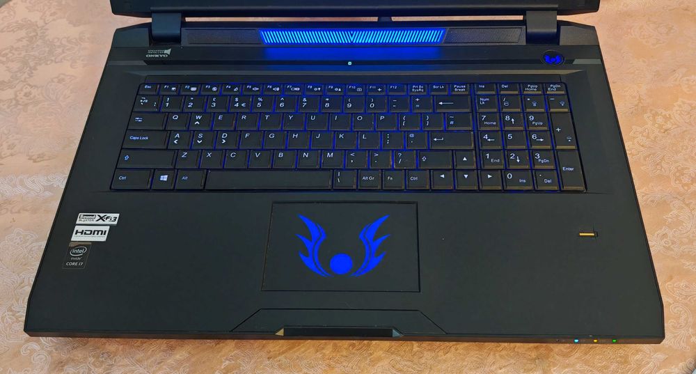 Dual NVidia GTX 860M 4GB/Core i7/32GB RAM/128GB SSD + 750GB HDD/Clevo