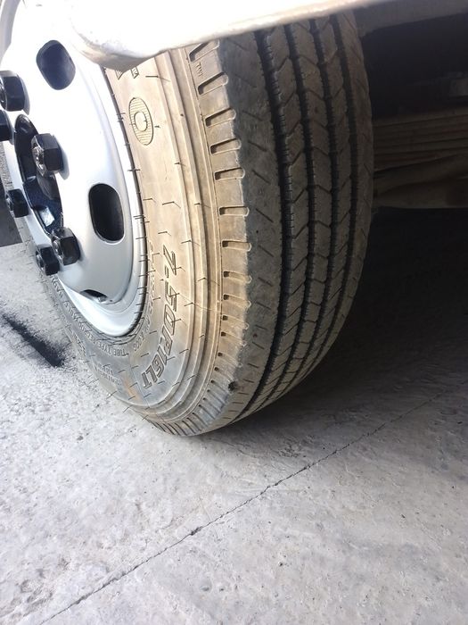 Isuzu sotiladi tez va arzon narxlada