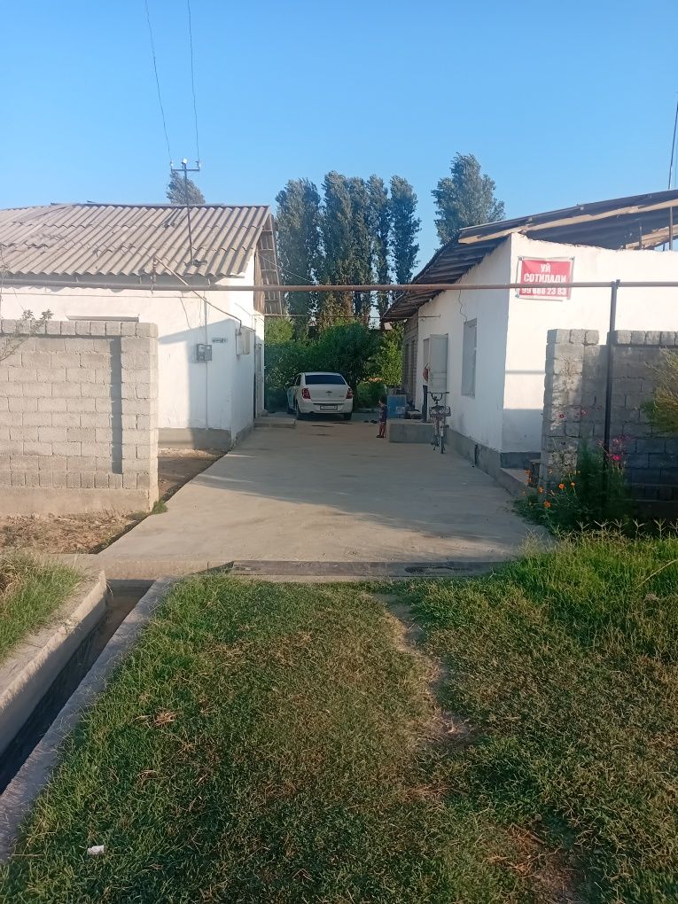 Уй жой 15сотих. Янги йул. Бетонка буйи