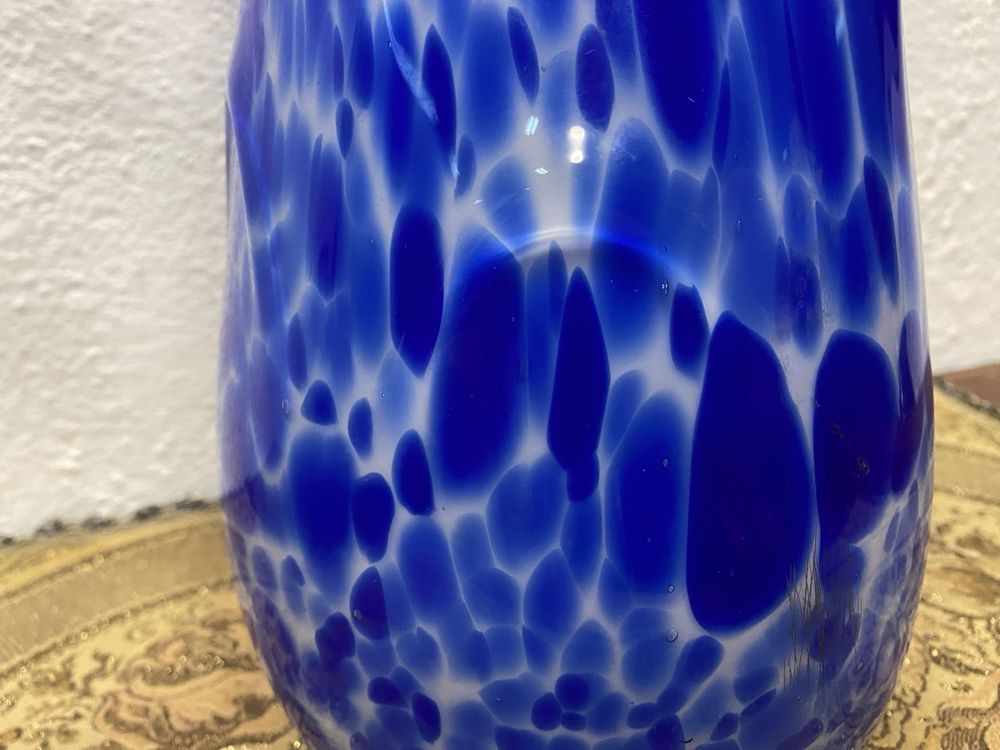 Голяма италианска ваза от разтопено стъкло мурано