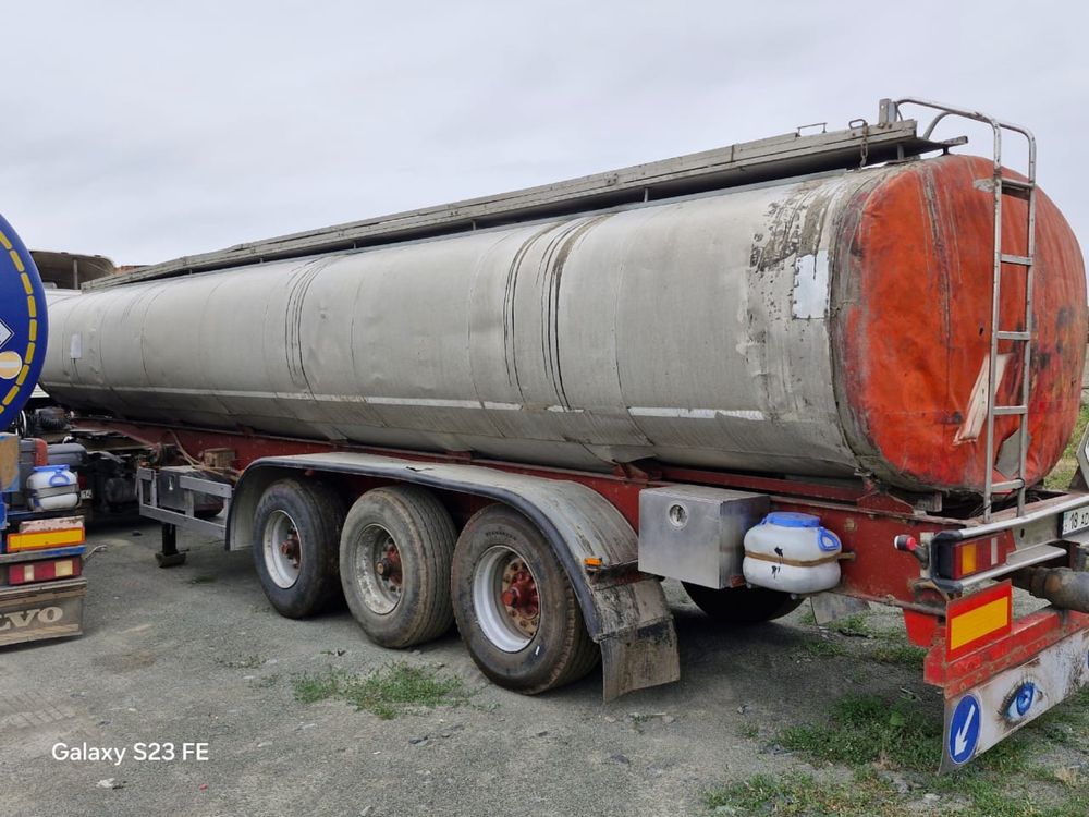 Продам тягачь DAF