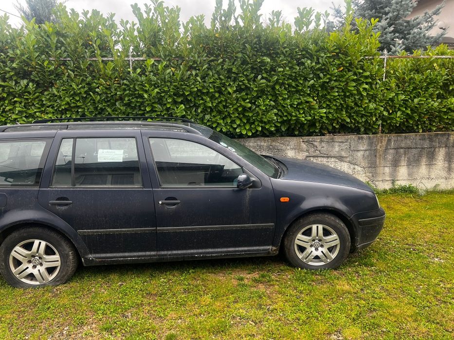 Vand golf 4 ,an 2001 ,motor 1,9 diesel circula foartr bine