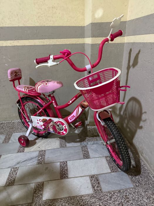 Детский велосипед на 6-7 лет