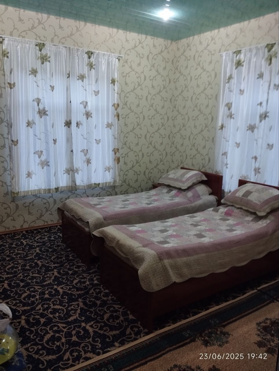 Dam olish uchun zoʻr joyda joylashkan dacha