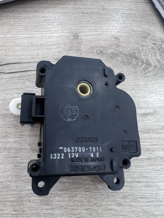 Сервопривод печки камри 30-35