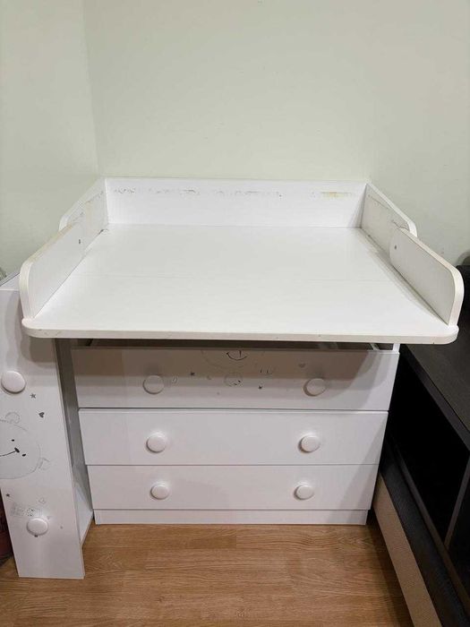 пеленальный стол