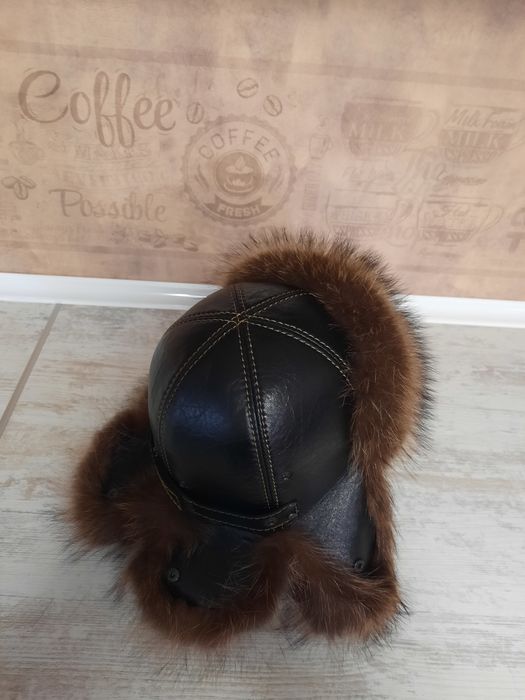 Продам мужскую шапку из енота
