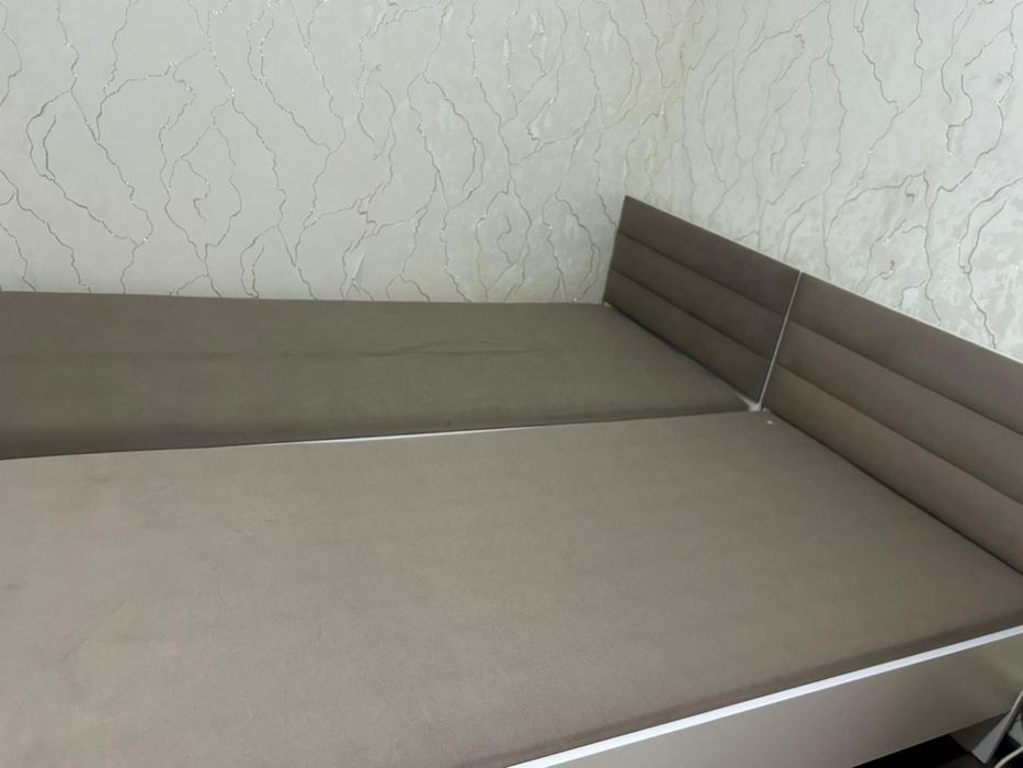 односпальные кровати в отличном состаянии