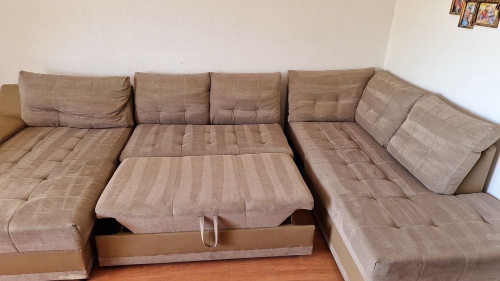 Canapea / coltar in U (extensibila ) living