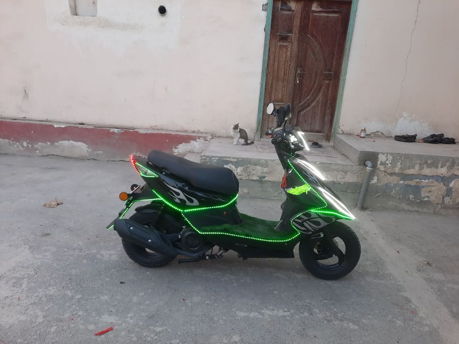 Skuter Vento italiya ekispt variant
