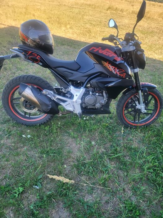 Vând motocicleta Rivero Monza 125 cm din 2021km 6200