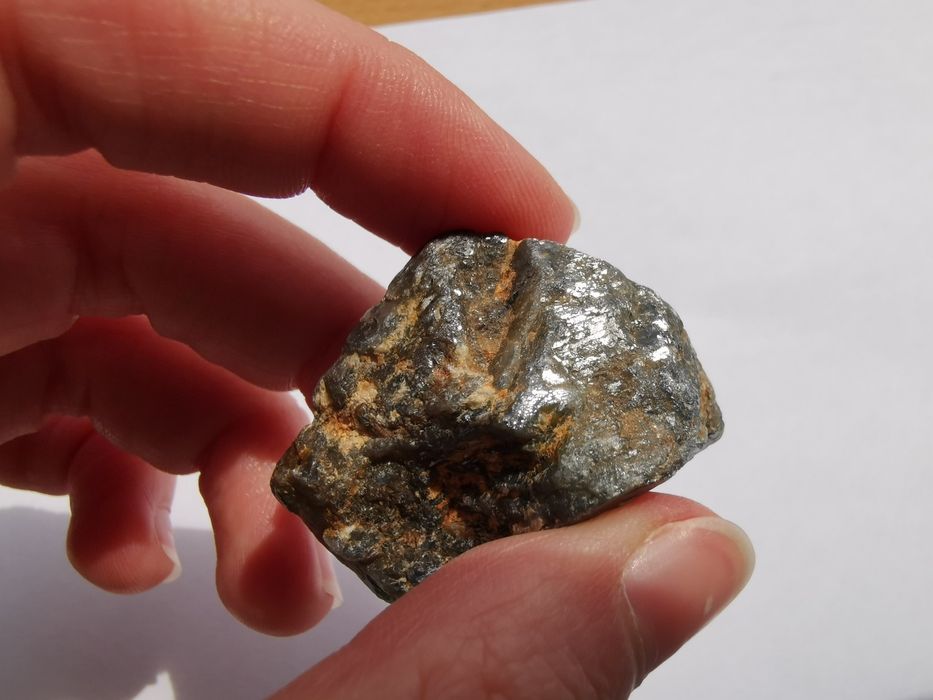 Голяма друза със сапфир (корунд) от Африка