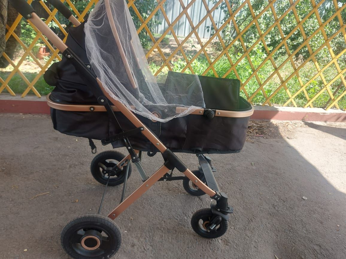 Срочна продам детскую каляску